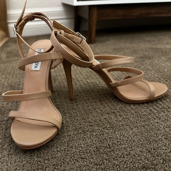 Steve Madden Fauna Sandal - Picture 3 of 3